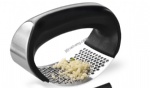 High Quality Stainless Steel black Crusher Squeezer Garlic Press Ginger Rocker set with Comfortable Handle